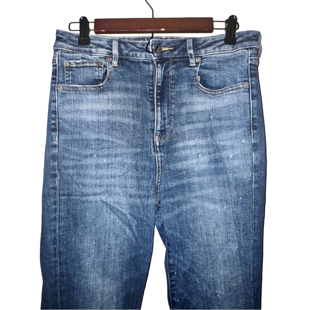 AEO High Rise Super Stretch & Flare Splattered Distressed Jeans - Picture 4 of 14